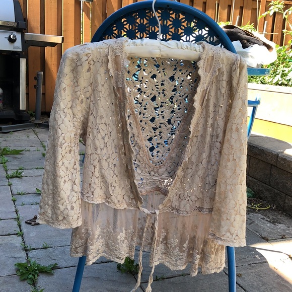 ✨Host Pick! Exquisite lace crochet cardigan with mesh peplum and ties in cotton - Picture 5 of 12